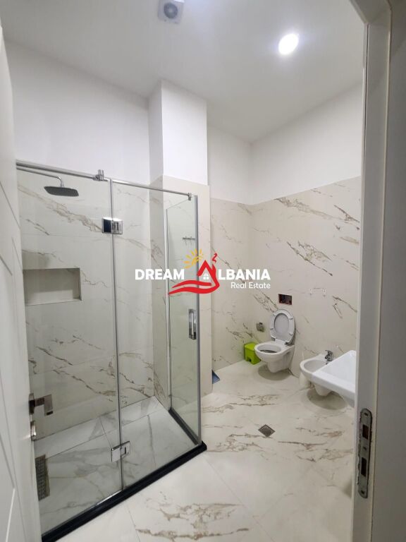 Appartamento 1+1 in affitto in via Peti a Tirana (ID 4211688 )