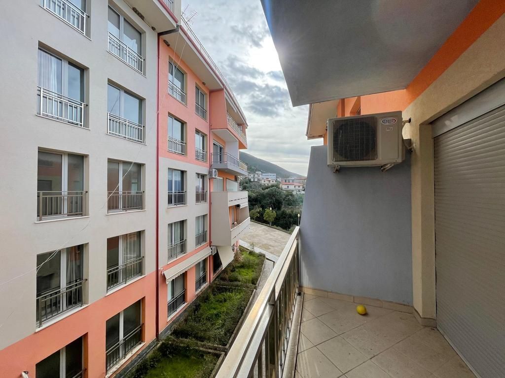 APPARTAMENTO 2+1+2 IN VENDITA A VLORE!