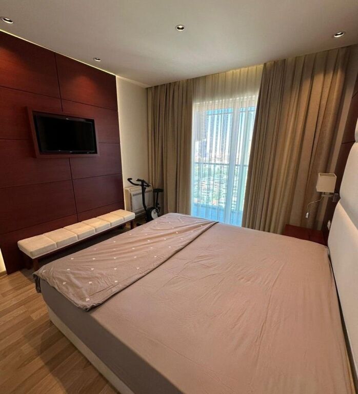 Jepet me qera apartament 2+1 tek Ambasador 3 + Gaderob
