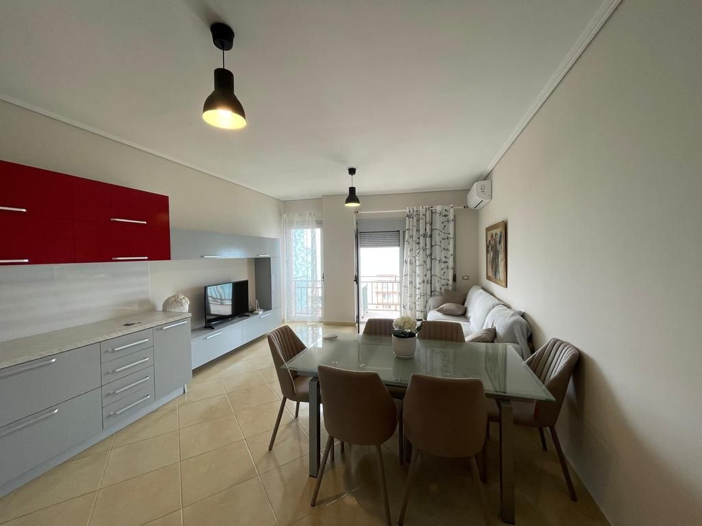 APPARTAMENTO 2+1+2 IN VENDITA A VLORE!
