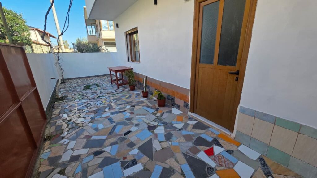 Apartament 2+1 me qera ,prane ish-Serat,Vlore
