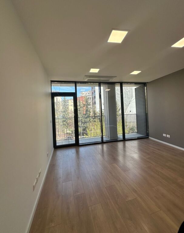 📌 Ambient zyre me qira te Lake View