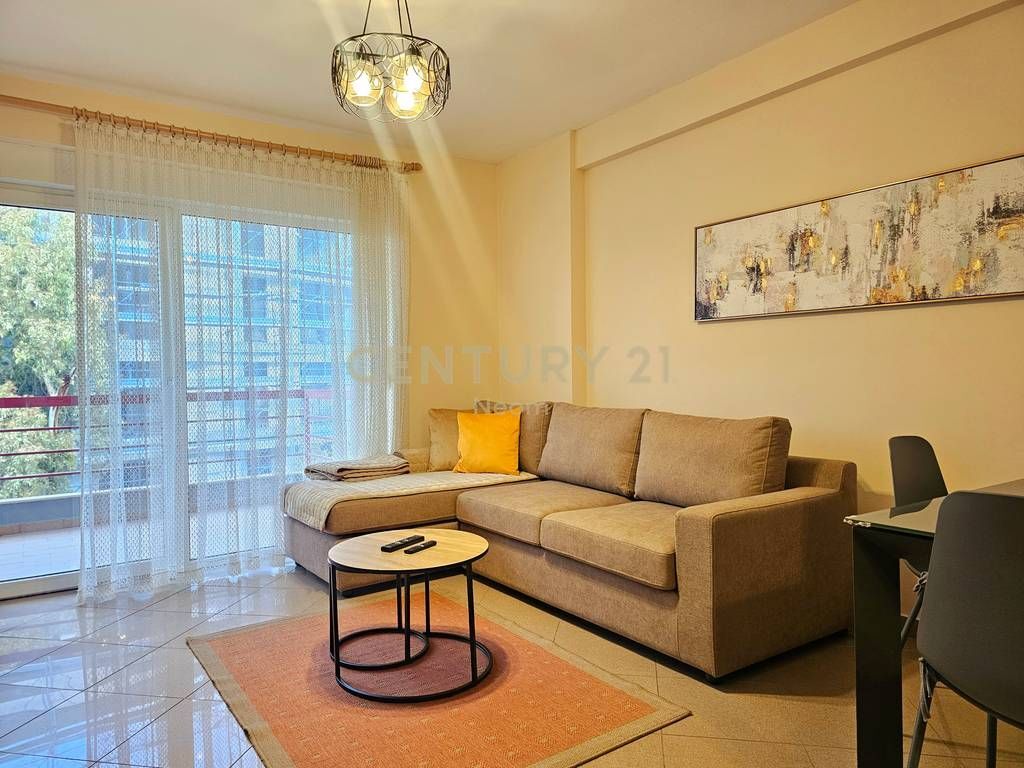 Appartamento 2+1+2+Posto Auto al Lago Secco