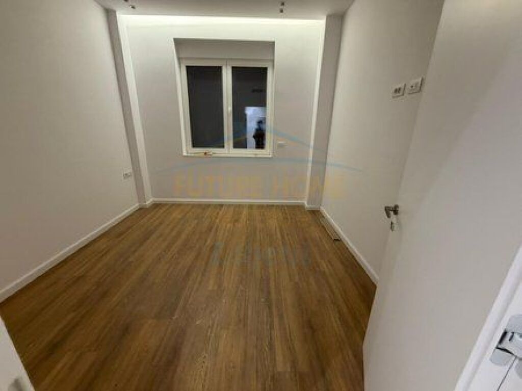 For sale, Apartment 1+1, Eduard Mano Street, Dry Lake, Tirana.