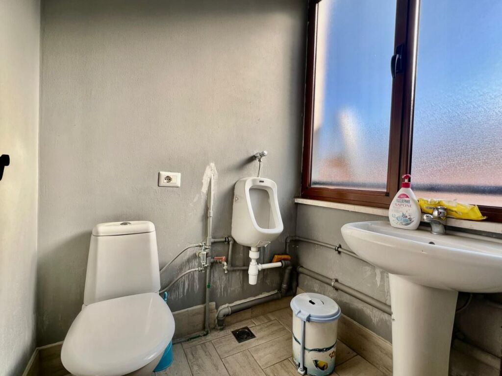 QIRA , AMBIENT MODERN ZYRASH -160m2, SHESHI WILLSON