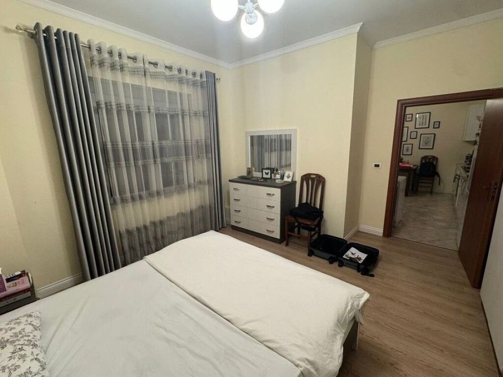 Qera, Vilë, Selvia, Tiranë