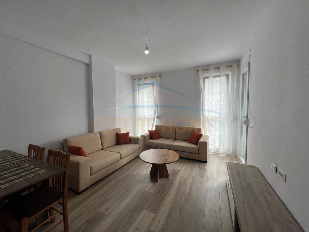 Qera, Apartament 2+1+2, Kompleksi Univers City, Tiranë.