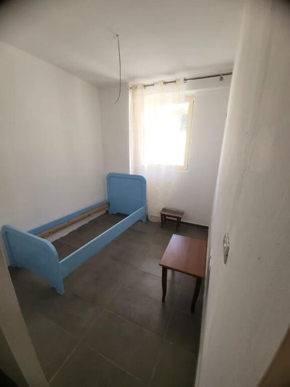 APARTMENT 2+1. 300 EURO. TOM DOSHI COMPLEX