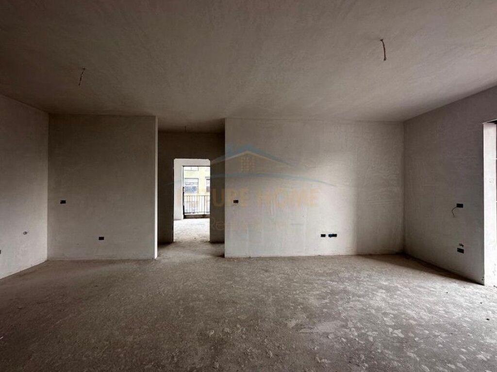 For sale, Apartment 3+1+2, Paskuqan