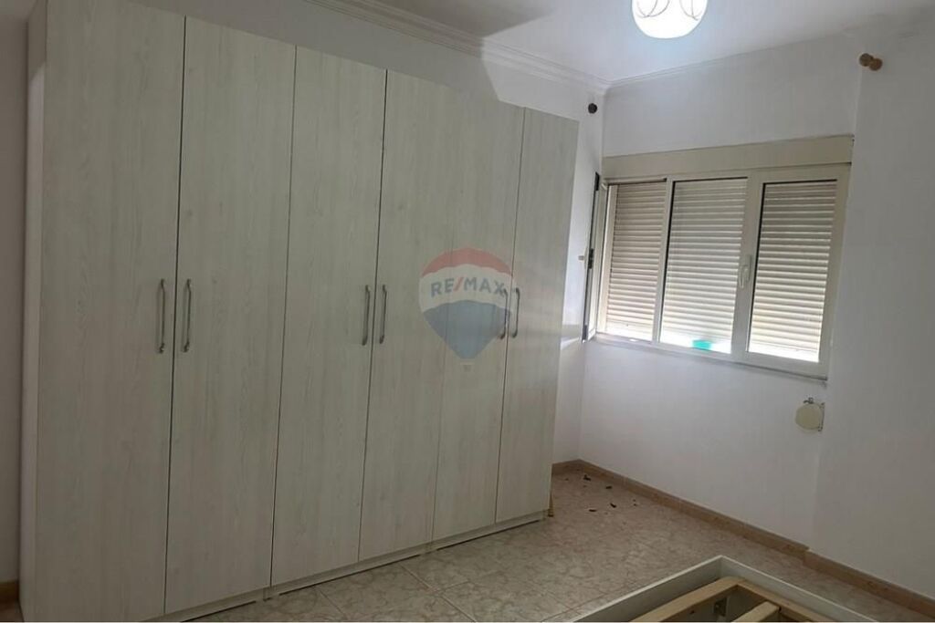 Apartment 3+1 for rent Pazari Ri