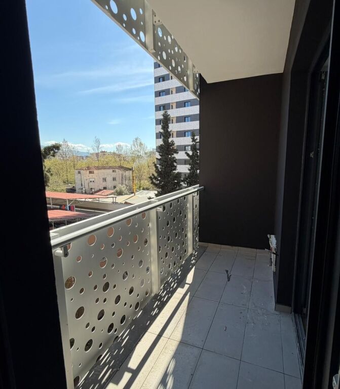🏢 Shitet Apartament 1+1 – Corner Residence