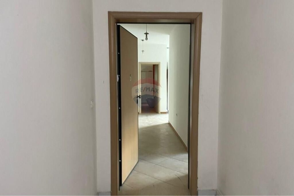 🏡 Appartamento 3+1 in Affitto – Vicino al Parco Aulona, Vlora