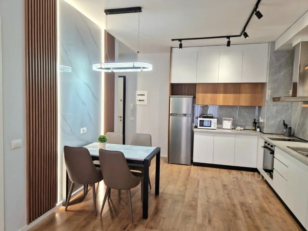 Apartment 1+1 with Parking Space for Rent near the Red School!