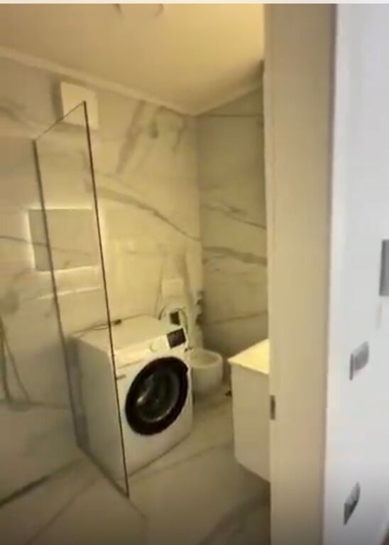 Apartament 2+1+2+parkim te Dega e Thesarit ,Rruga e Elbasanit