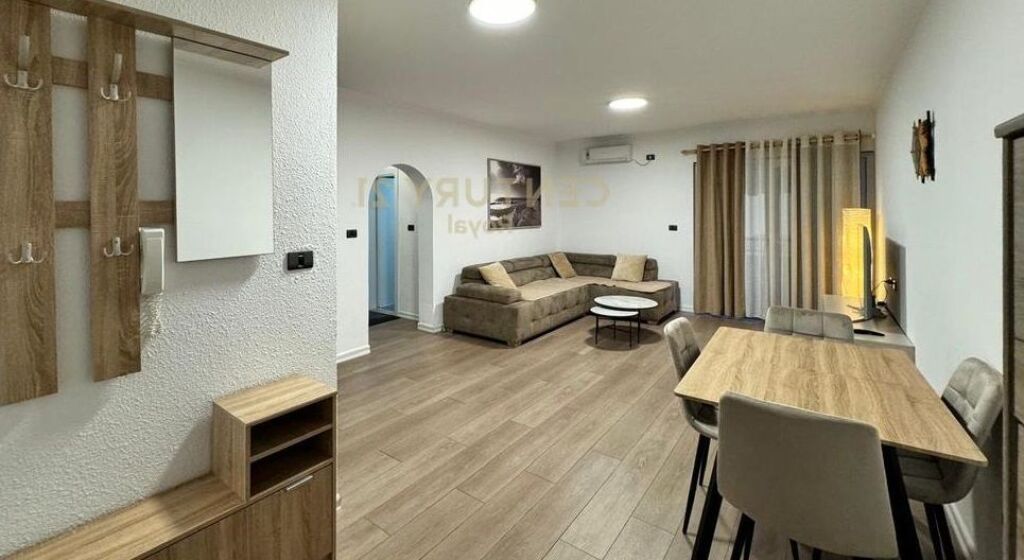 Apartament 2+1 +Post parkimi me qira , rruga e Kosovareve