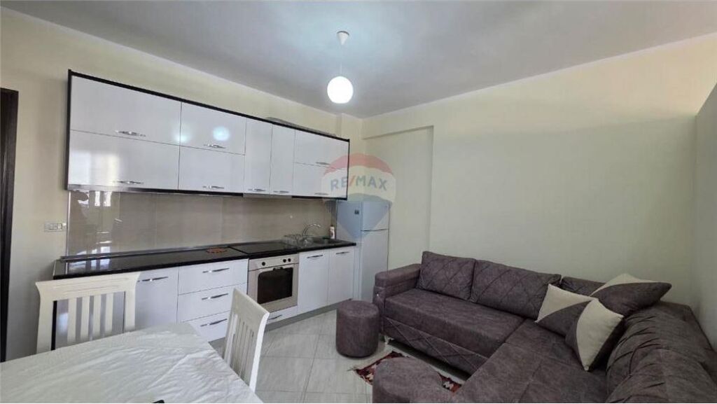 🏡 Studio – Për Qira | Lungomare, Vlorë | 100 m nga deti 🌊
