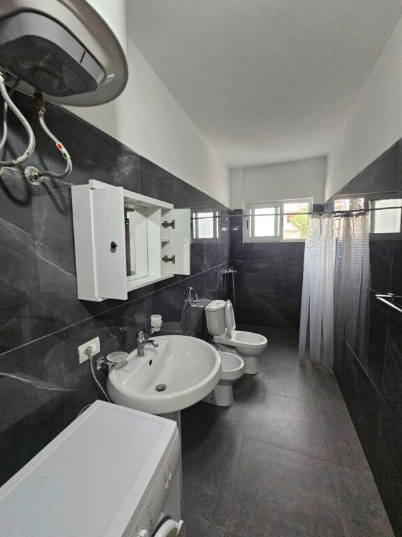 AFFITTASI APPARTAMENTO 2+1 + VERANDA VICINO AL GIARDINO IVINA