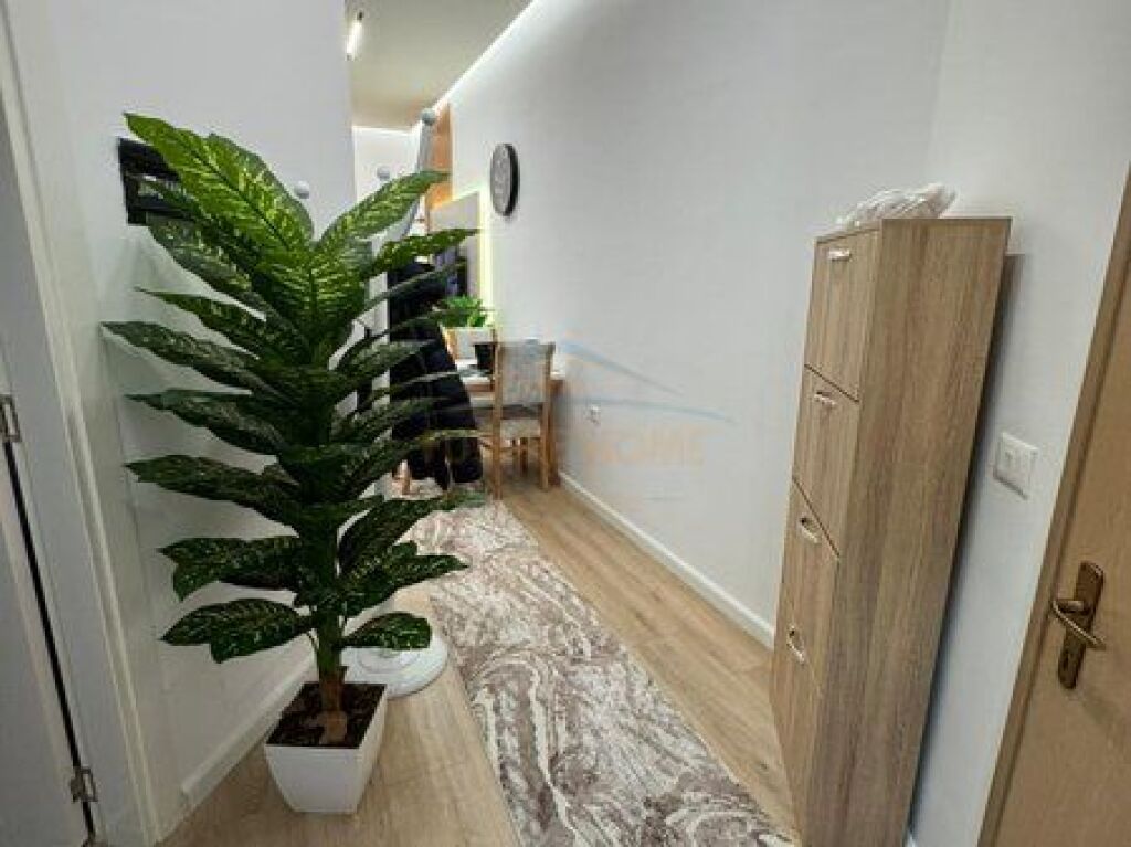 For sale, 2+1 Apartment, Fresk, Tirana.