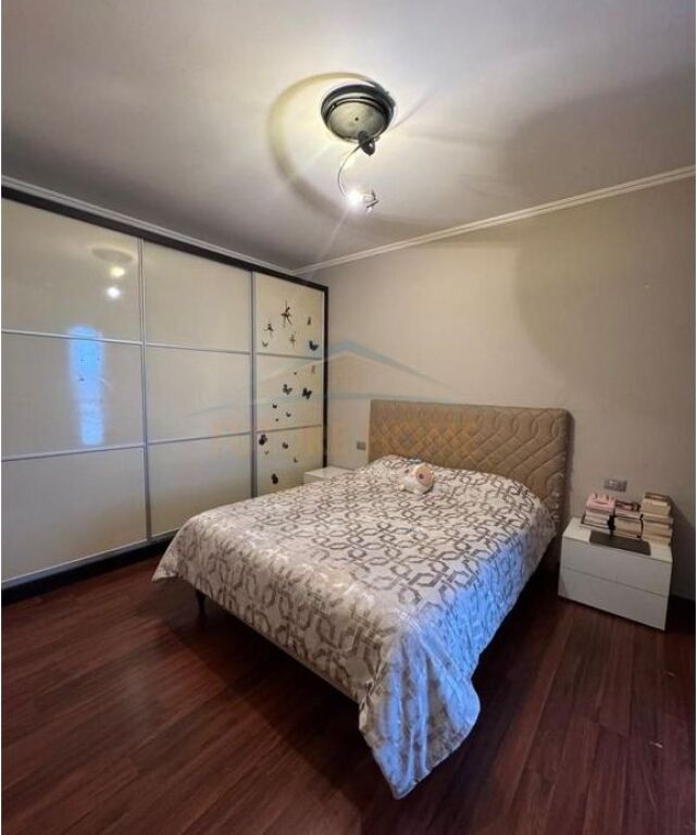 In vendita, Appartamento 2+1+2, Complesso Tower Bridge, Via Dibra.