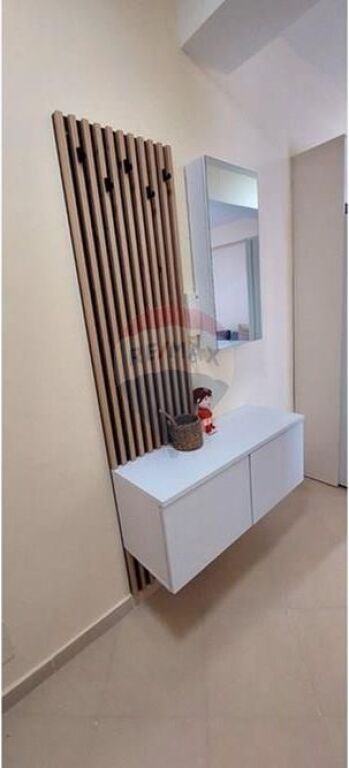 🏡 Apartament 1+1 me Qira – Ujë i Ftohtë, Rruga Dhimitër Konomi, Vlorë