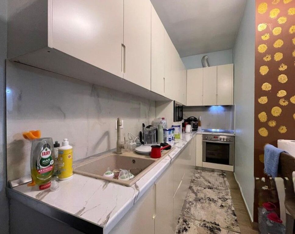 SHITET APARTAMENT 2+1 TE SHKOLLA E BASHKUAR