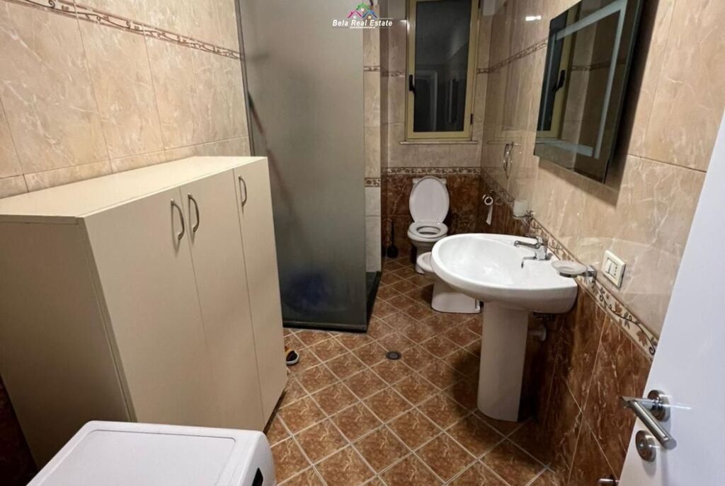 Appartamento In Affitto 1+1 A Myslym Shyr (ID B2101604) Tirana