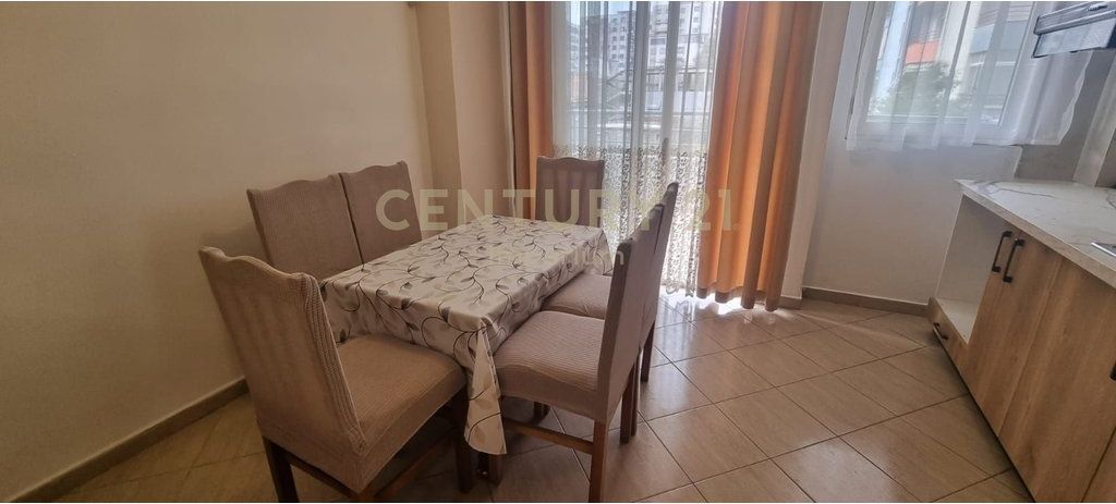 Appartamento 2+1+2 Balconi in affitto ad Astir!
