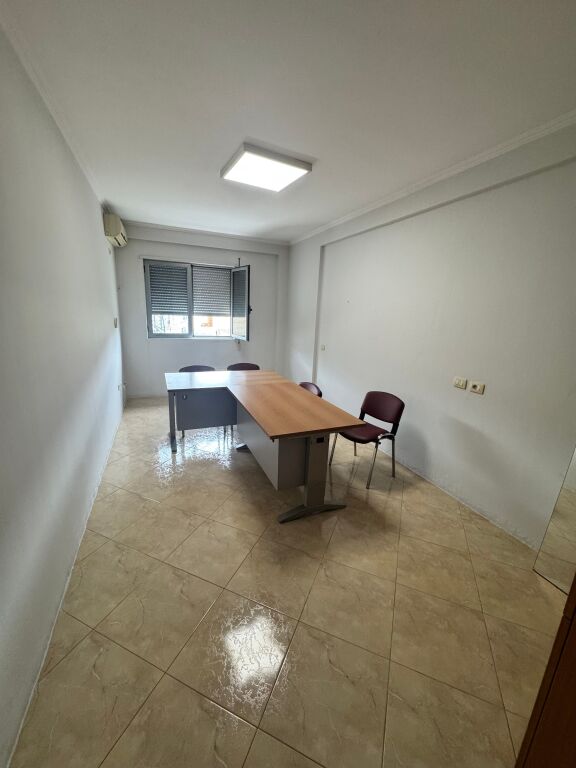 🏢 Ufficio in affitto nel centro – vicino al Ministero della Giustizia