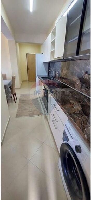 🏡 Apartament 1+1 me Qira – Ujë i Ftohtë, Rruga Dhimitër Konomi, Vlorë