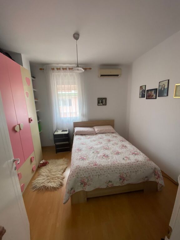 Apartament 2+1 + 3 ballkone per shitje tek Eleonora