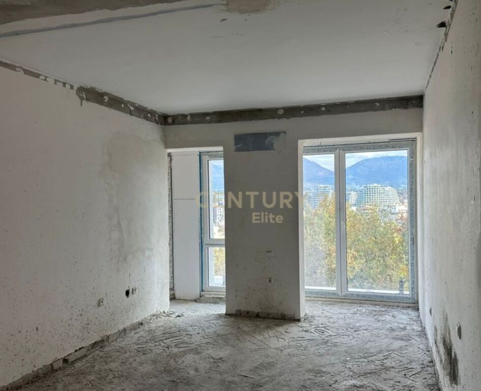 Edificio multifunzionale in affitto