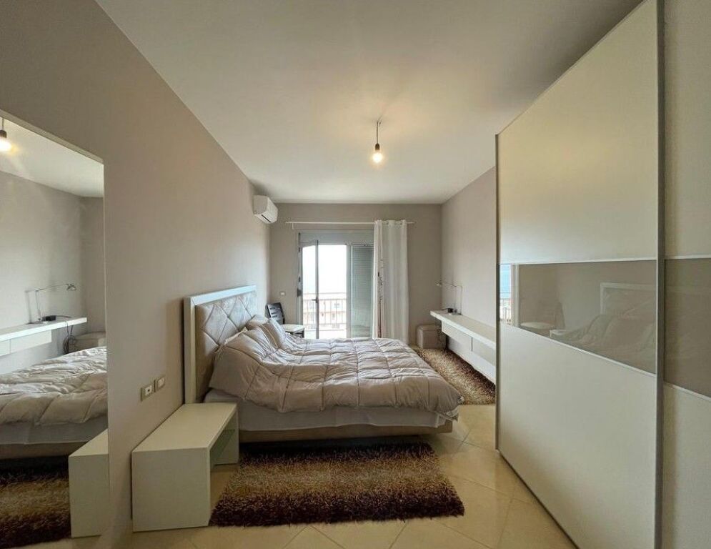 APPARTAMENTO 2+1+2 IN VENDITA A VLORE!