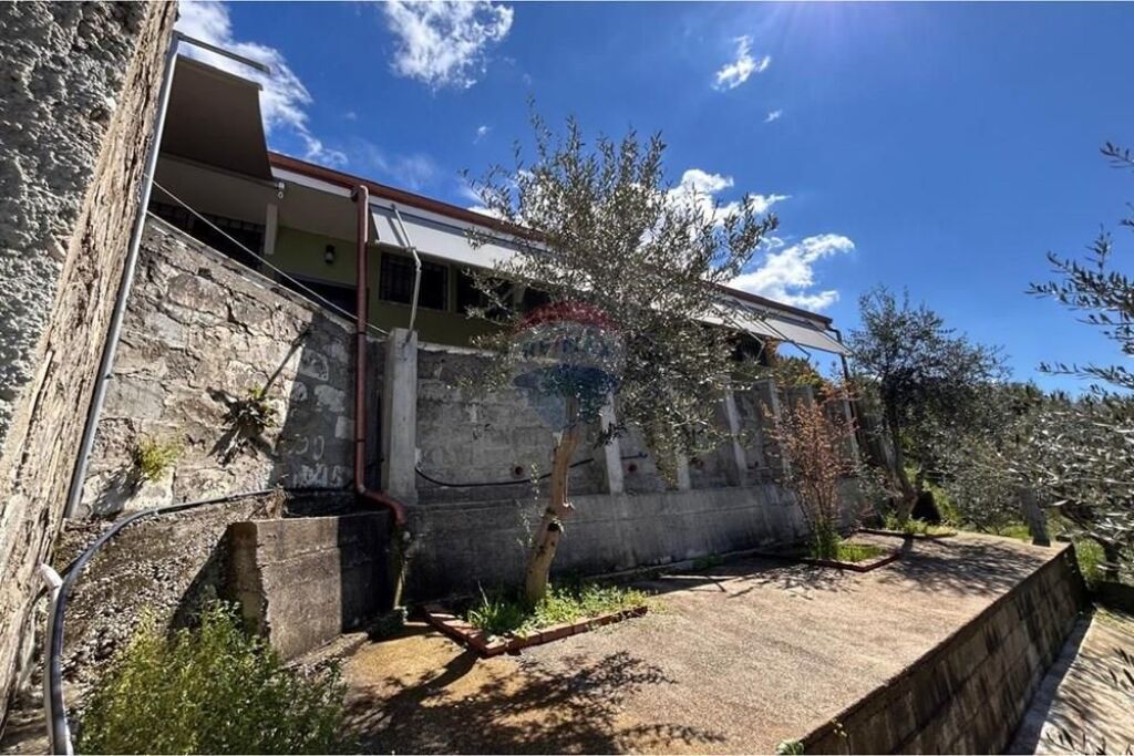 🏡 Appartamento 1+1 in Affitto – Via Reshat Osmani, Valona