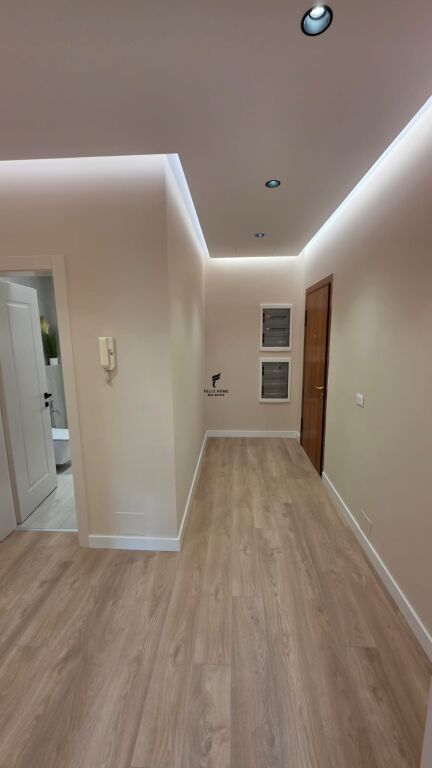 UFFICIO IN AFFITTO 131M2 AIR ALBANIA 250.000 LEKE FH-66812