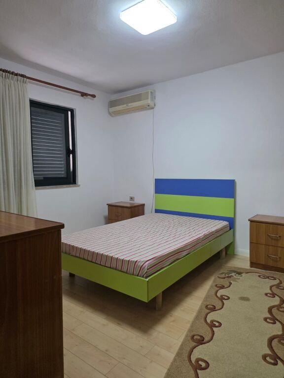 Apartament 1+1 per shitje tek Rruga e Elbasanit.