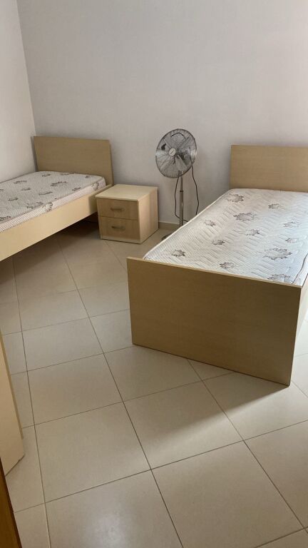 Jepet me qera 2+1, 540€, te mbikalimi i pare SELITE