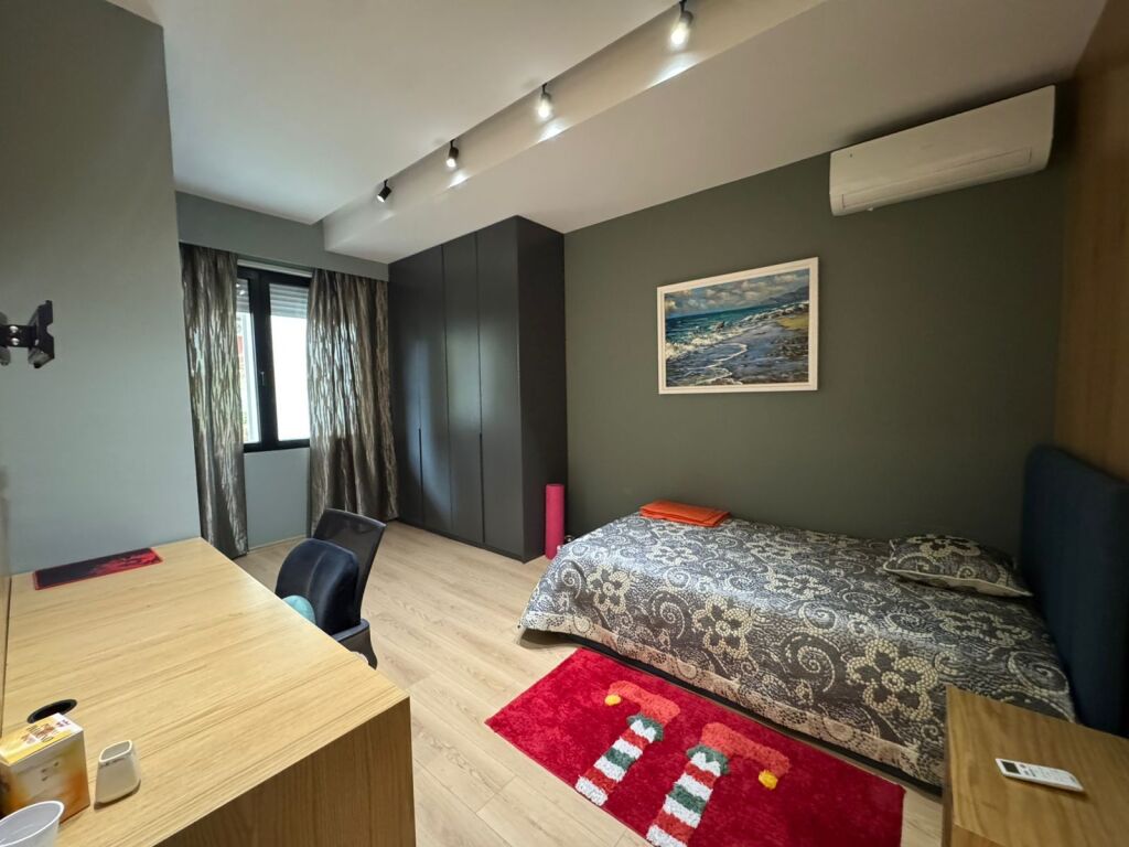 Apartament ne shitje 3+1+2 me 2 poste parkimi , Liqeni i Thate