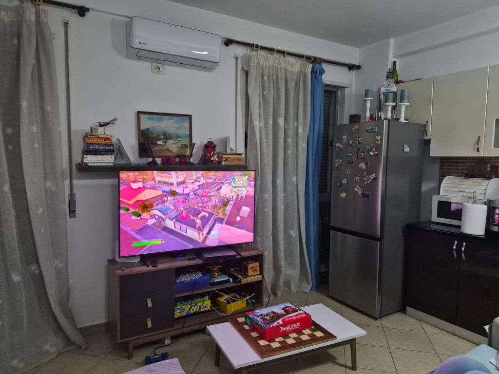 🏡 JEPET ME QERA APARTAMENT 2+1  📍 Vendndodhja: Përballë Delijorgjit, Rr. Stavri Themeli💶 Çmimi: 550€ / muaj