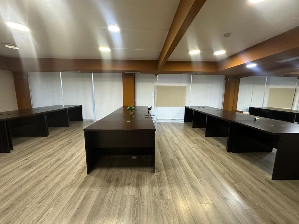OFFICE FOR SALE 200 M2 BLLOKU 1,000,000 EURO FH-66823