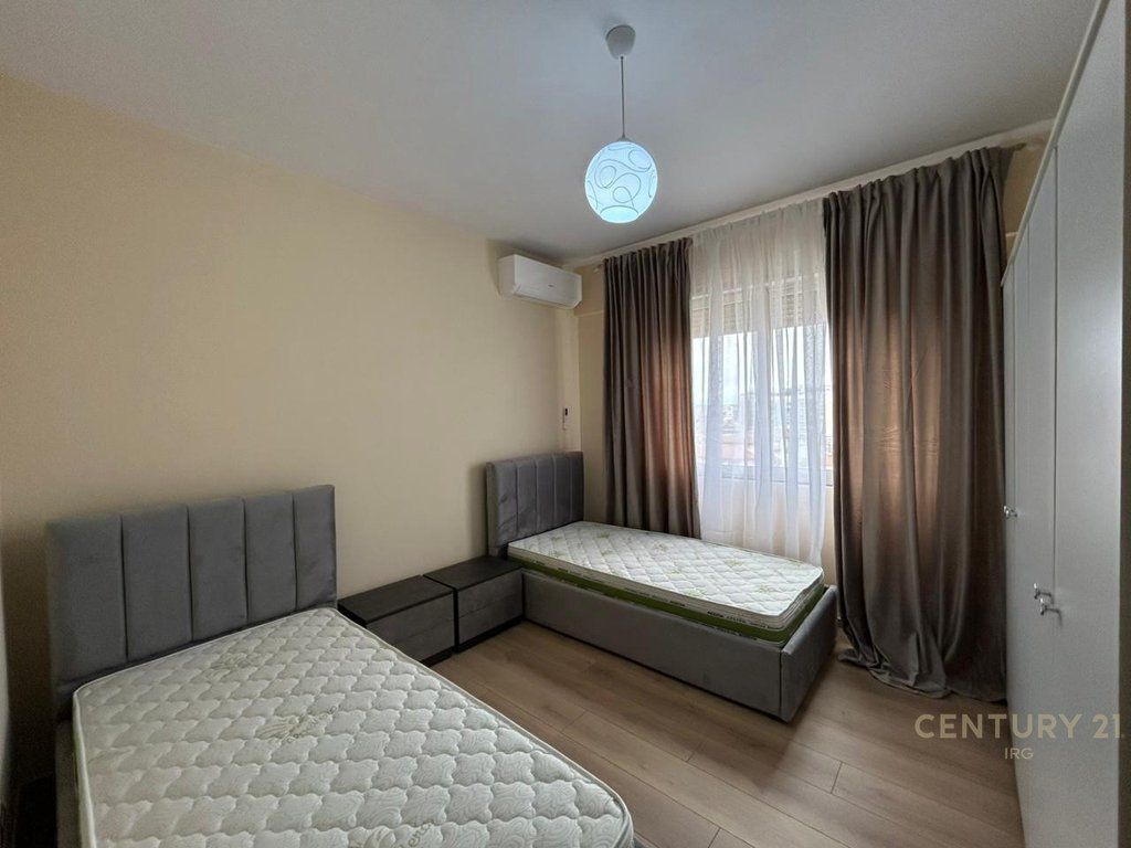 APARTAMENT 1+1 ME QERA PERBALLE DELIJORGJIT