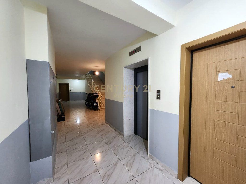 MODERN 2+1 APARTMENT FOR RENT NEAR LUNGOMARE 1