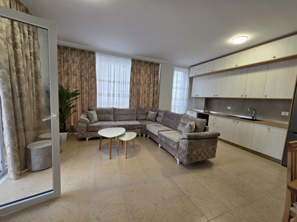 Bulevardi Ri Apartment 2+1+2+ Two Parking Spaces For Rent