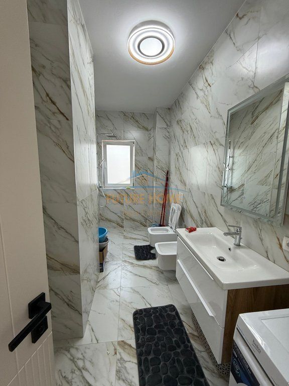 Qera, Apartament 1+1+Post parkimi, Rruga Odhise Paskali, Tiranë.