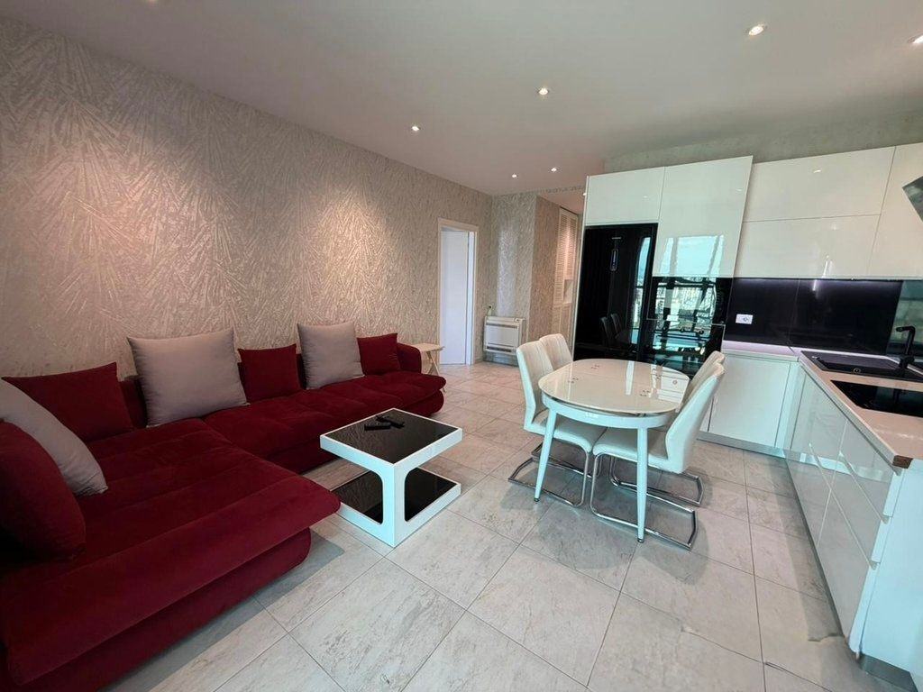 Apartament 2+1 per qera te Ambasador 3