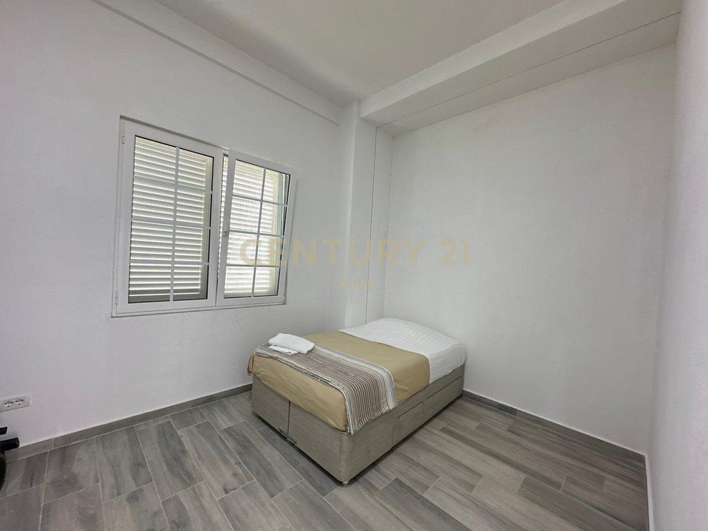 PENTHOUSE MODERNO IN AFFITTO A PASKUQAN!