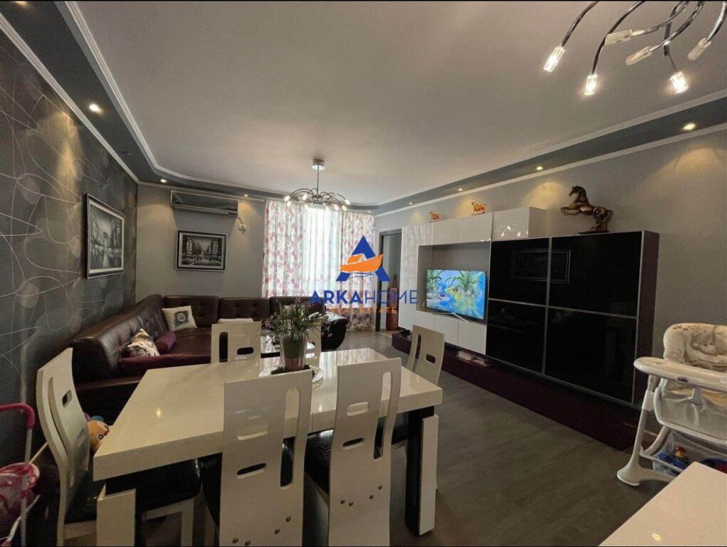 SHITET APARTAMENT 2+1+BALLKON "TE RRUGA BESIM ALLA,YZBERISHT" 1500000 LEKE