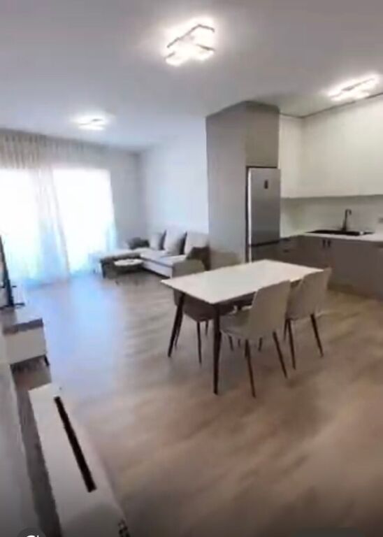 Apartament 2+1+2+parkim te Dega e Thesarit ,Rruga e Elbasanit