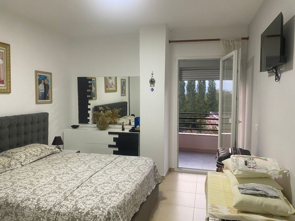 Appartamento al piano 3+1 a Pogradec