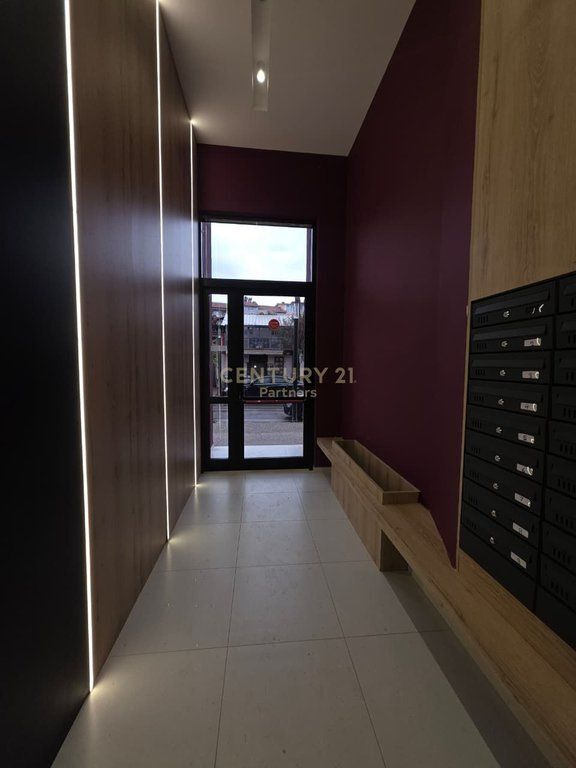 OKAZION - SHESIM APARTAMENT 2+1+2 – KOMUNA E PARISIT PRANE BAR "OSLO"