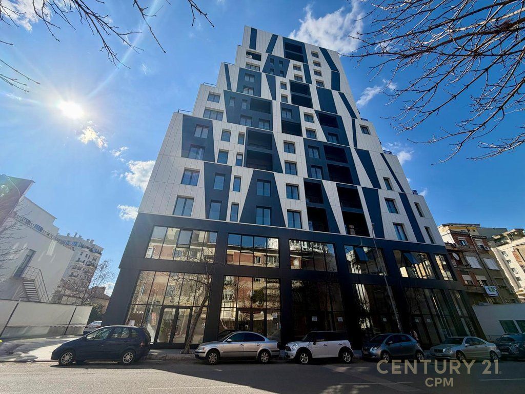 OPEN SPACE AREA 110 M² FOR RENT – NEXT TO BARRIKADAVE STREET!